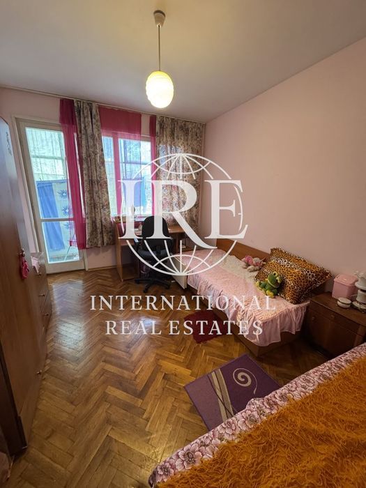 Продава се Четиристаен апартамент в Варна, Окръжна болница - 100 кв.м за 1275 €/кв.м - Снимка #5