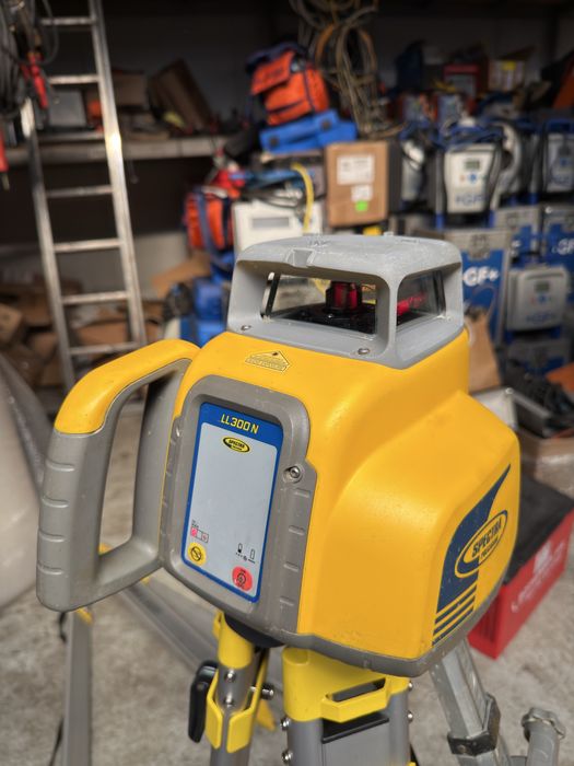Nivela laser spectra LL300N