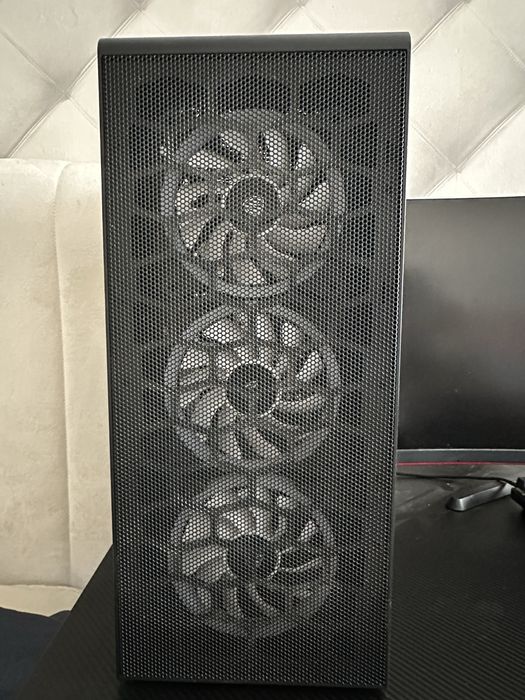 Предлагам геймърски компютър