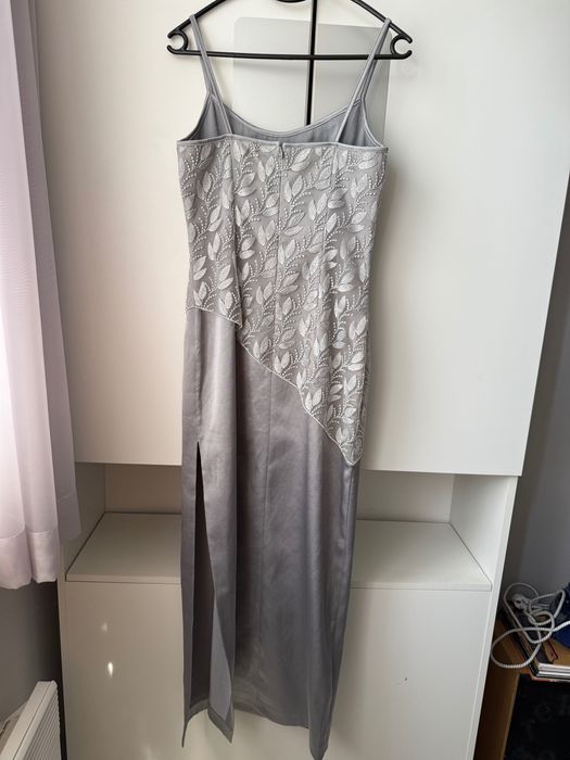 Елегантна лятна рокля за официални поводи