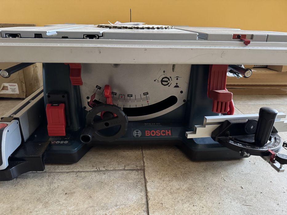 Машина за производство на мебели