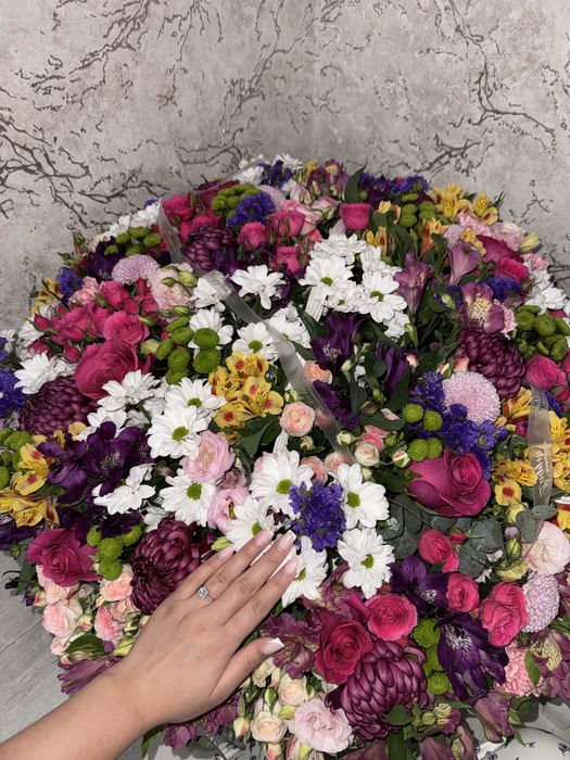 Цветы 100к    Сам букет стоит 150к