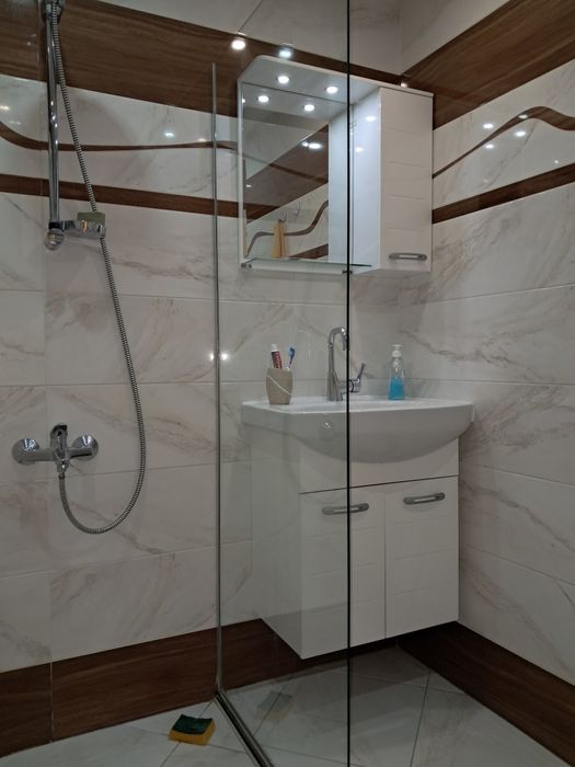 Параван за  баня