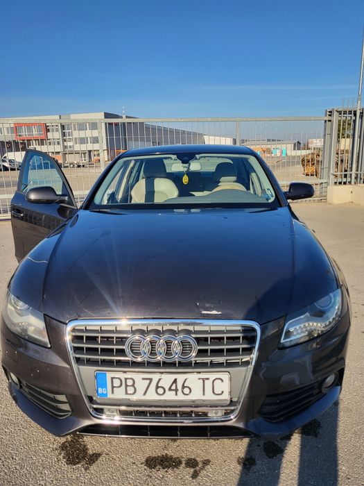 Ауди 4 тъмно сиво