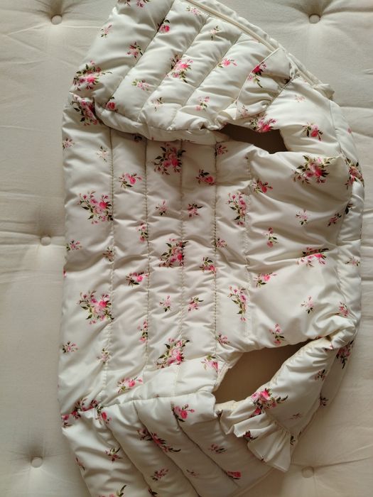 Жилетка малышке gap