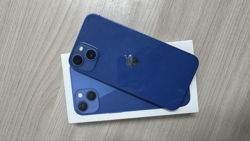 iPhone 13 Apple Watch