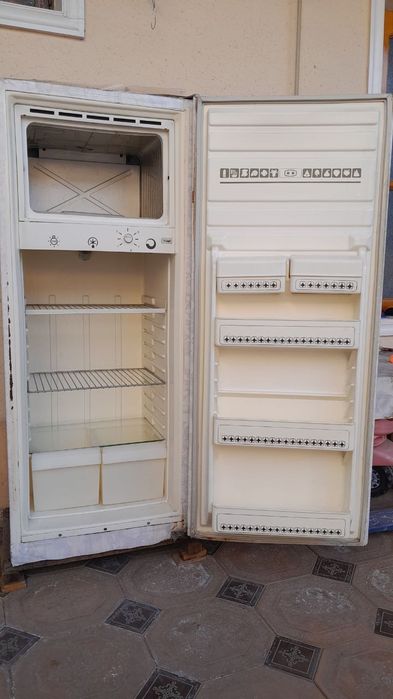 Холодильник Снежинка