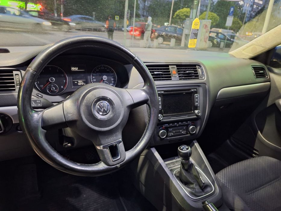 VOLKSWAGEN Jetta 2011 — imagine 5
