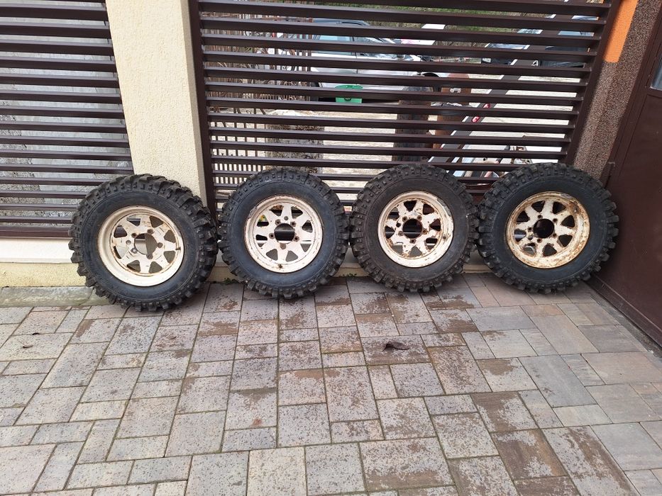 Vând jante cu anvelope simex  195/ 80 r15