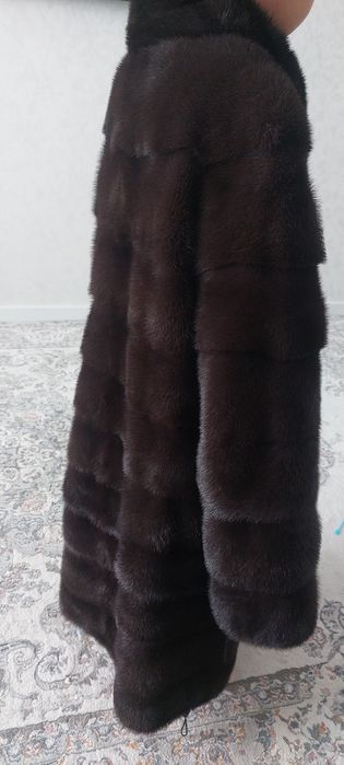 Продам норку.шубу
