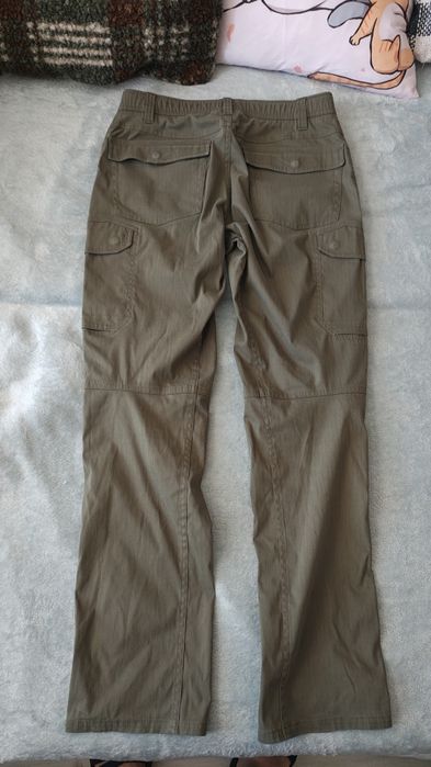 Pantaloni cargo Under Armour