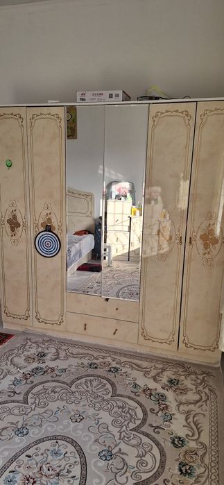 Спальный гарнитур