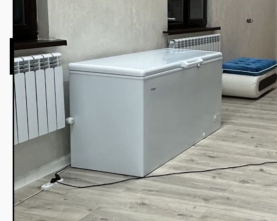 Продам Морозильник Haier 424 л, почти новый