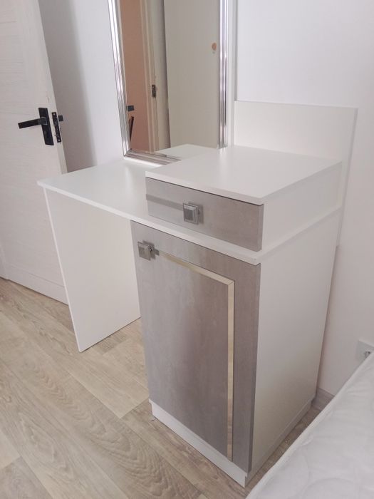 шкаф сатылады диванмен бирге