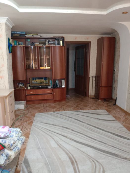 Срочно продам на Кирова.