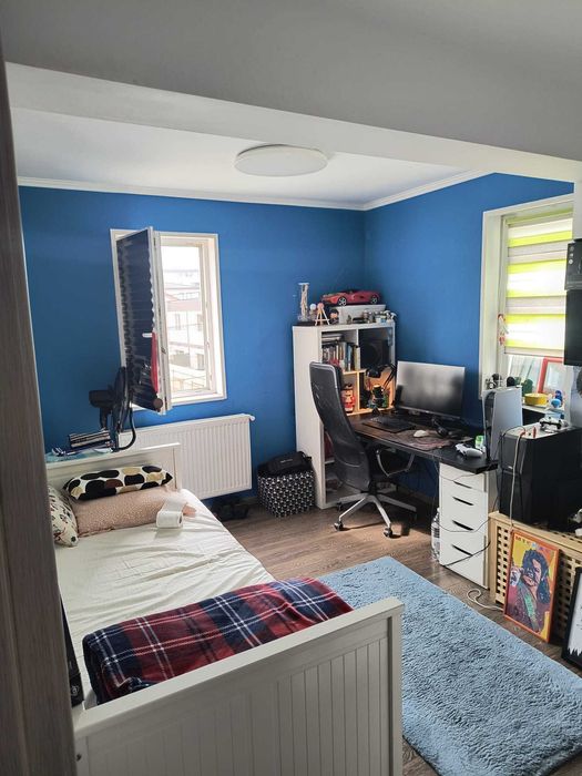 Vand apartament 3 camere zona 1 decembrie /Pallady