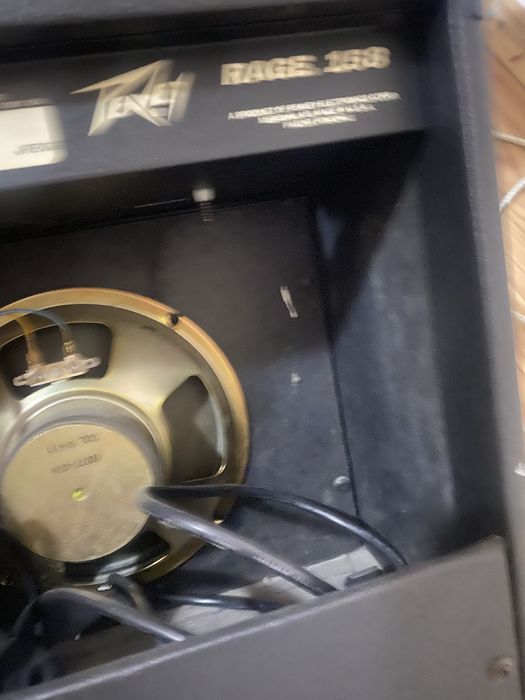 Amlificator de chitara electrica peavey rage 158