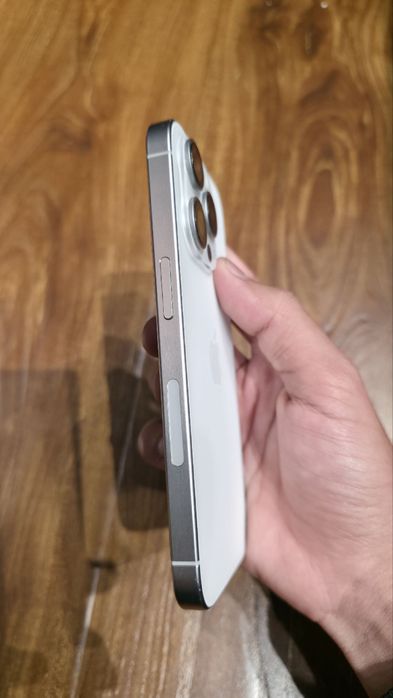 Iphone 15 pro karobka dokument