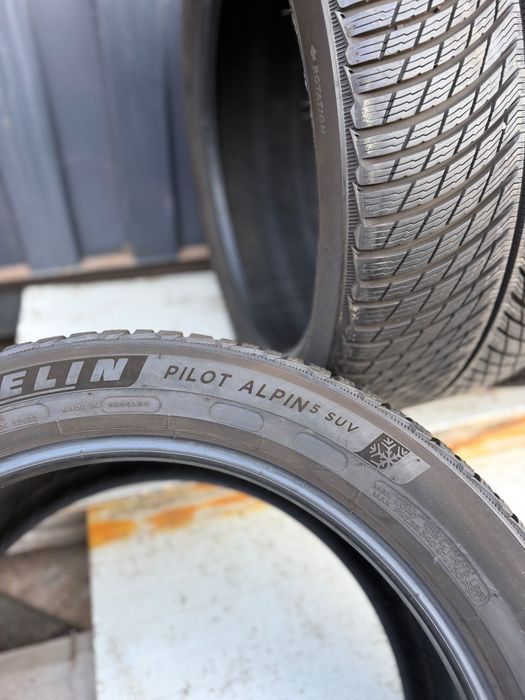 285/45/R21+315/40/R21 Michelin Pilot Alpin 5 SUV