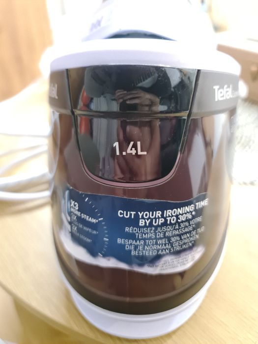 Tefal Express Essential Sistem de călcat cu aburi 5.2bar cu rezervor 1