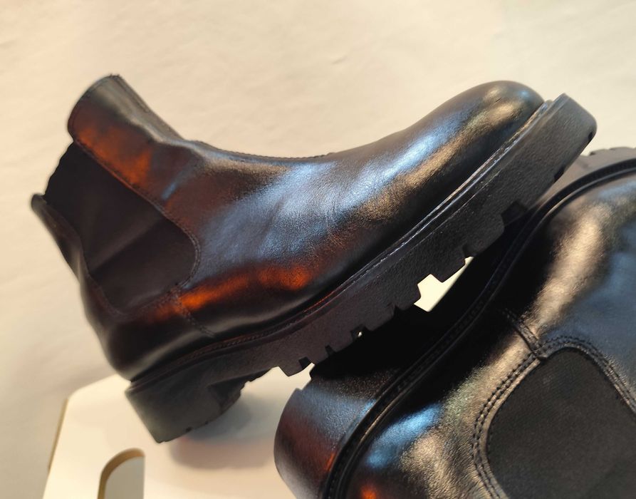 Ghete chelsea 41 plain toe Vagabond piele naturala moale negru