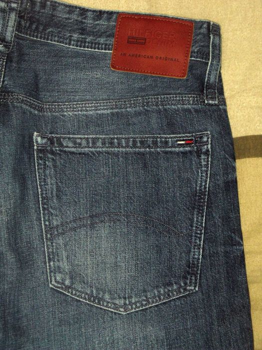 Blugi Tommy Hilfiger W 33 x L 30 / Talie 88 cm - Lungime 105