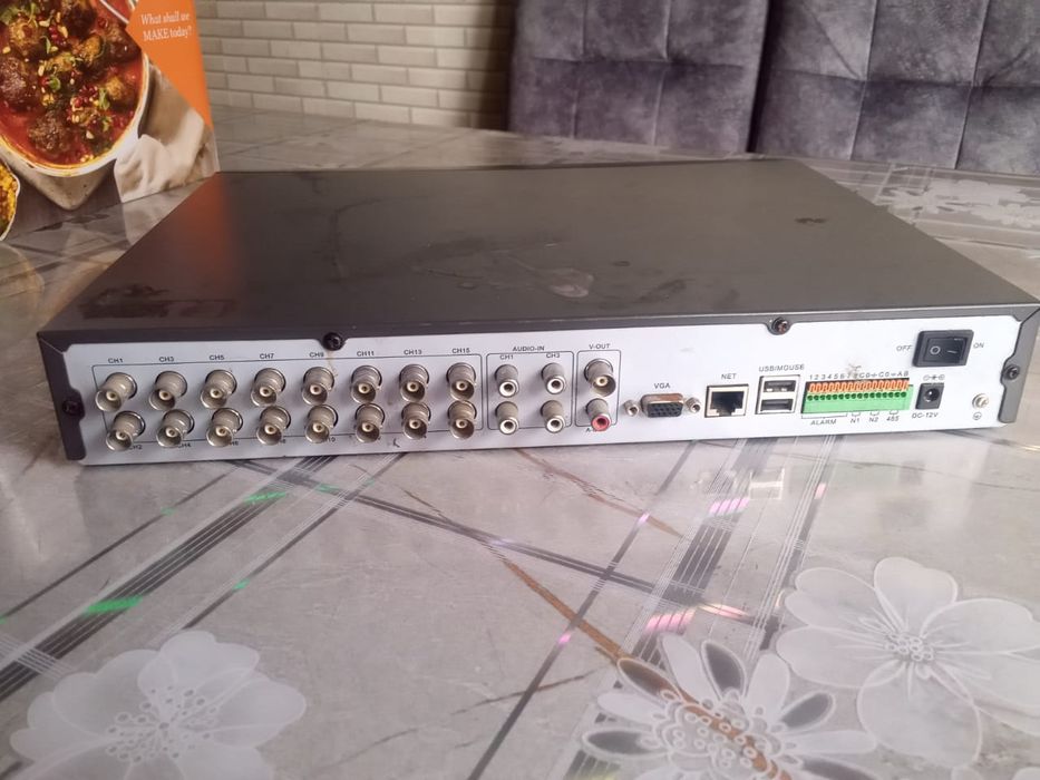 Продам видеорегистратор 16 канальный dvr