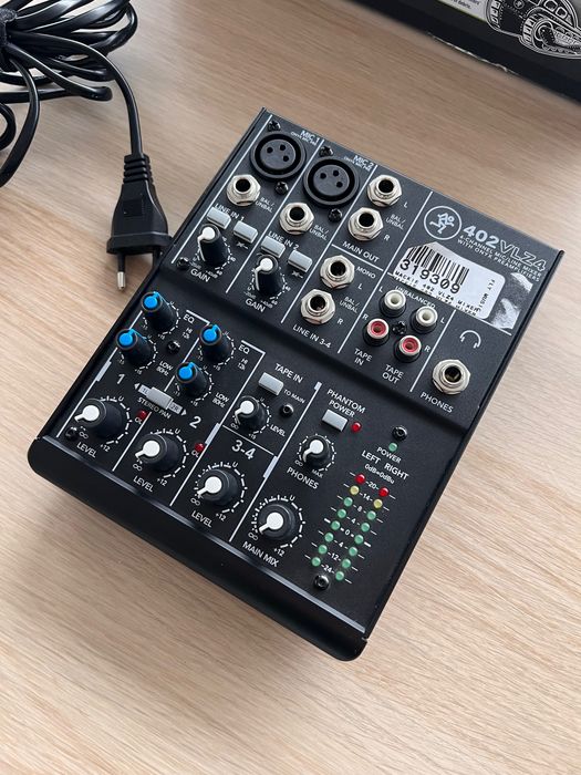 NOU Mixer audio MACKIE 402VLZ4 (nefolosit)