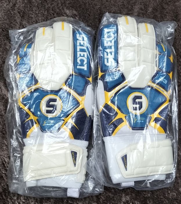 Оригинал.Перчатки футбольные.