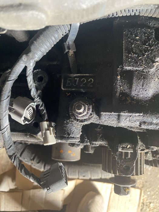 Продам каробку и двигатель На Субару