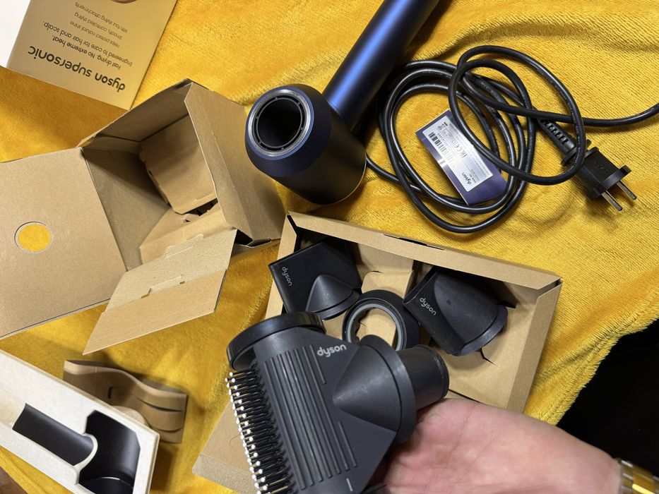 Uscator Par Dyson Supersonic nou Cutie