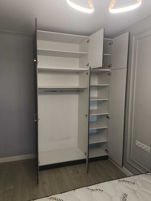 Мебель, хорошая добротная