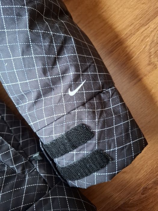 Nike ACG 550fill дамско зимно яке M размер.