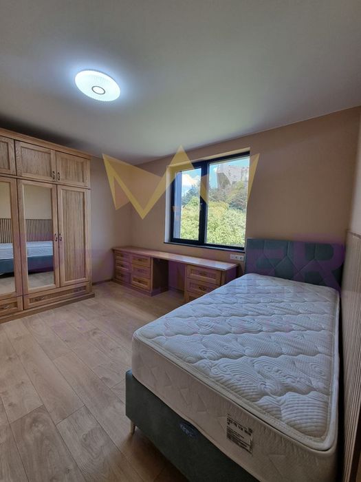 Дава се под наем Четиристаен апартамент в Варна, Бриз - 140 кв.м за 2000 € - Снимка #8