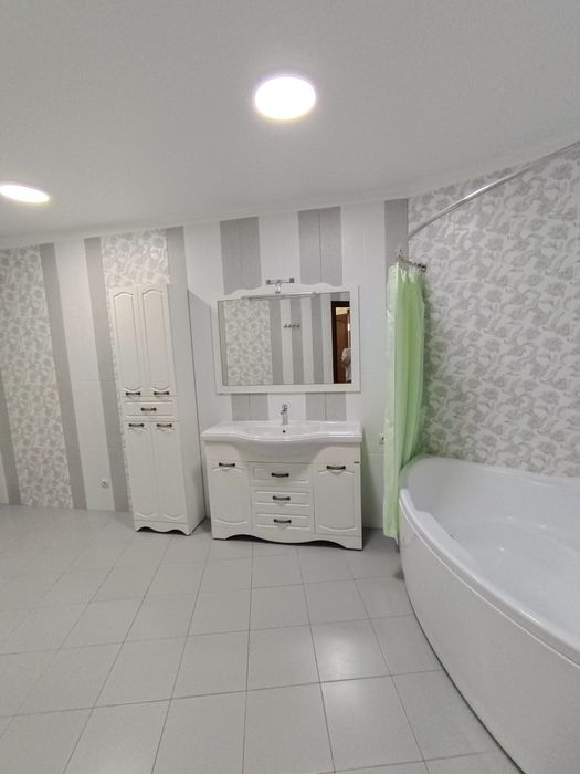 Срочно продается 3х квартира на Батыс 2