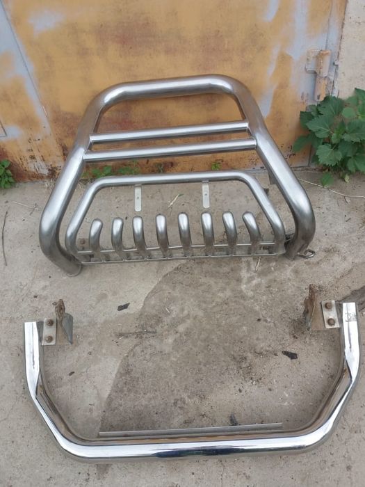 Продам кенгурятник от прадо