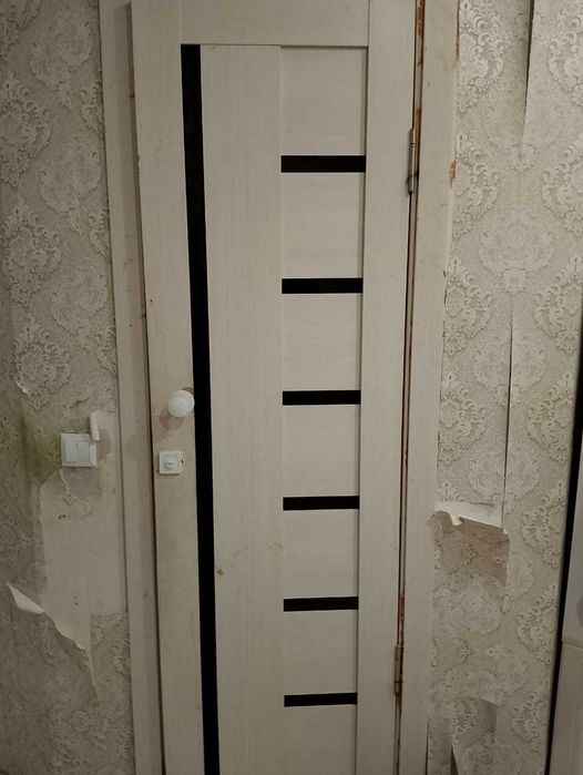 Есік сатамын 2 есік. 20 мыңнан