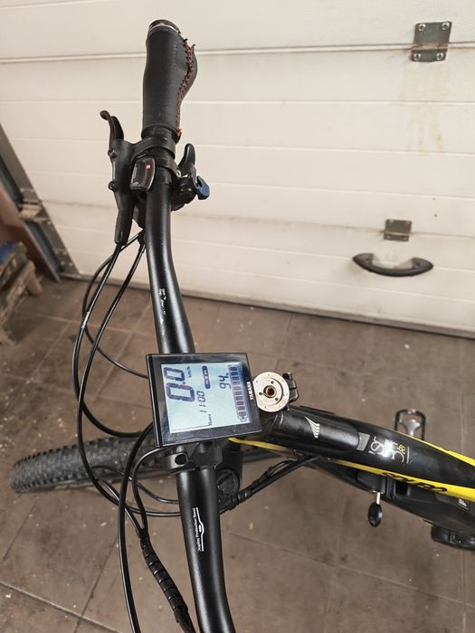 Vând bicicleta electrica