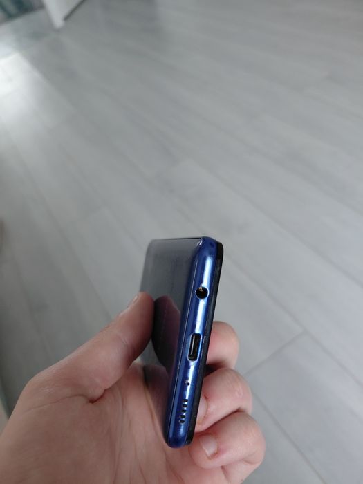 Продам Samsung Galaxy A31