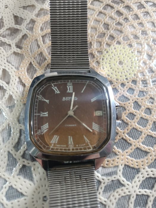 Наручные Часы " Восток " раритет, времён СССР..