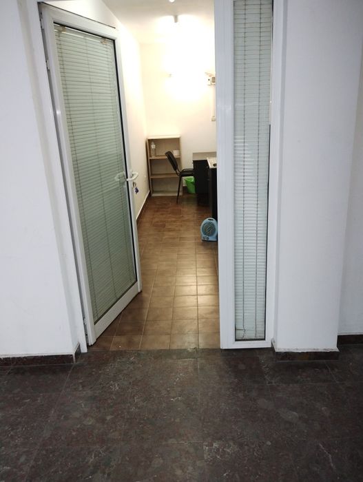 Дава се под наем Офис в София, Банишора - 10 кв.м за 119.34 € - Снимка #1