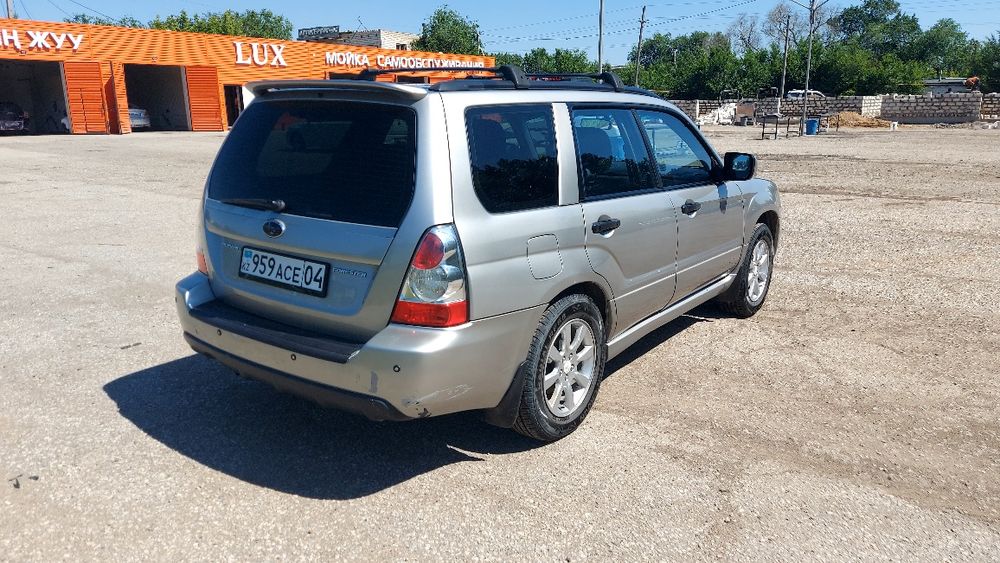 Продам субару форестер 2005.г