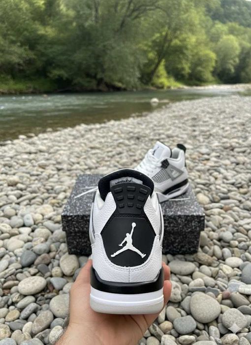 Jordan 4 Retro Military Black