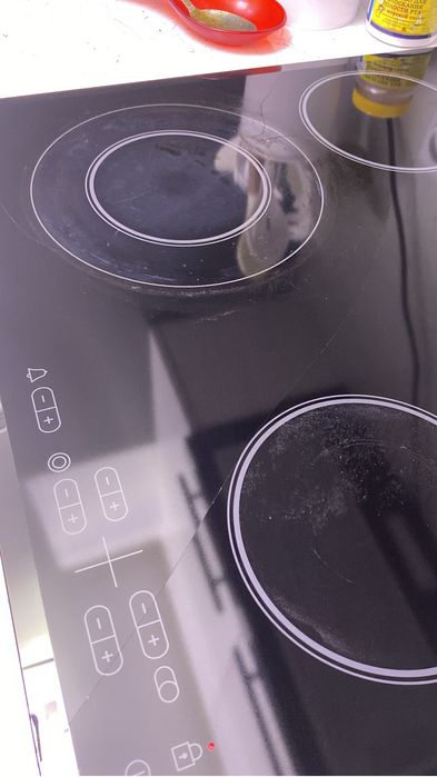 Продеается варочная поверхность