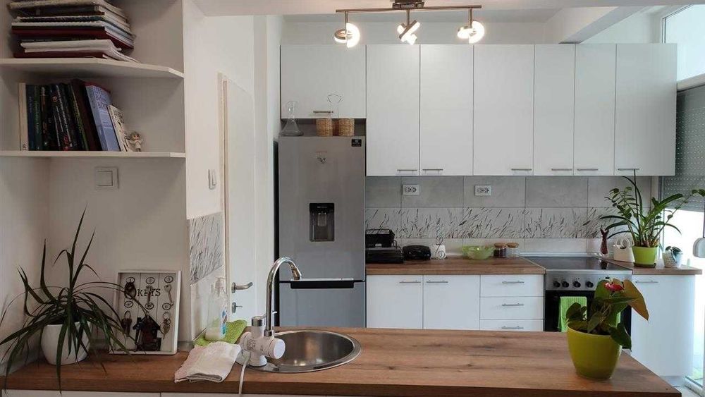 Дава се под наем Тристаен апартамент в София, Зона Б-5 - 100 кв.м за 663 € - Снимка #4