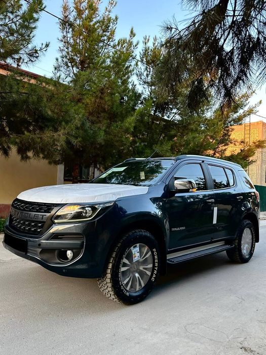Trailblazer benzinda full variant