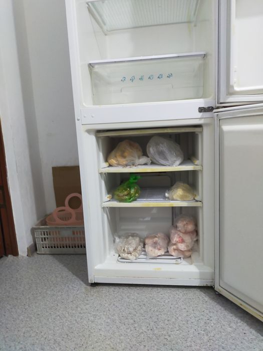 Продам Холодильник в хорошем состоянии