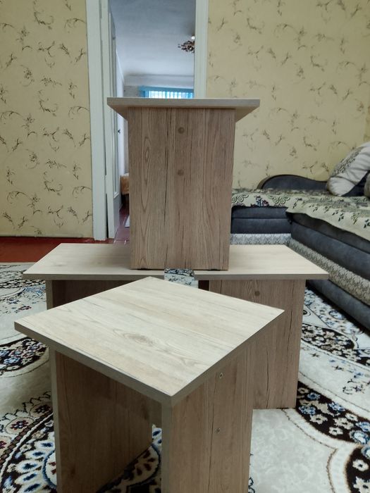 Новые табуретки 4 шт