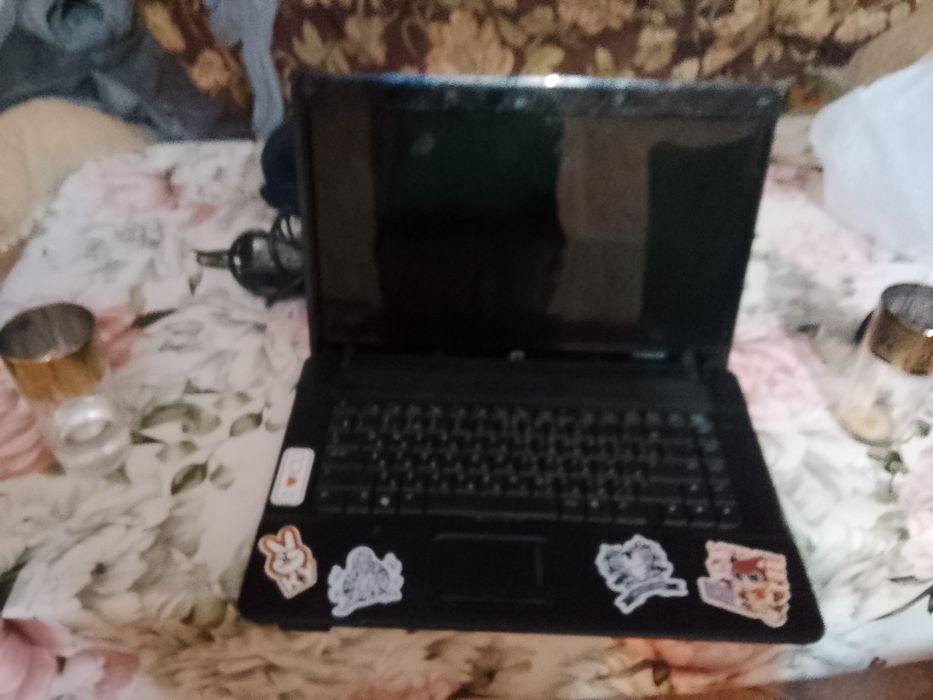 Ноутбук срочно продам