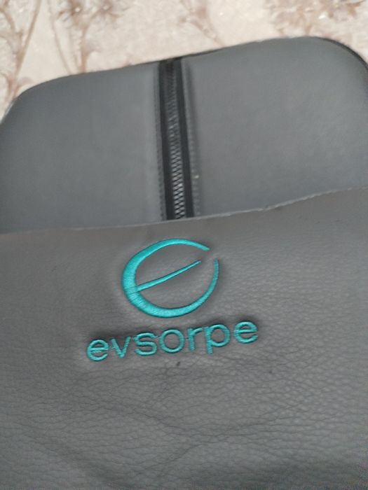 ТОРГ. Продам массажное кресло